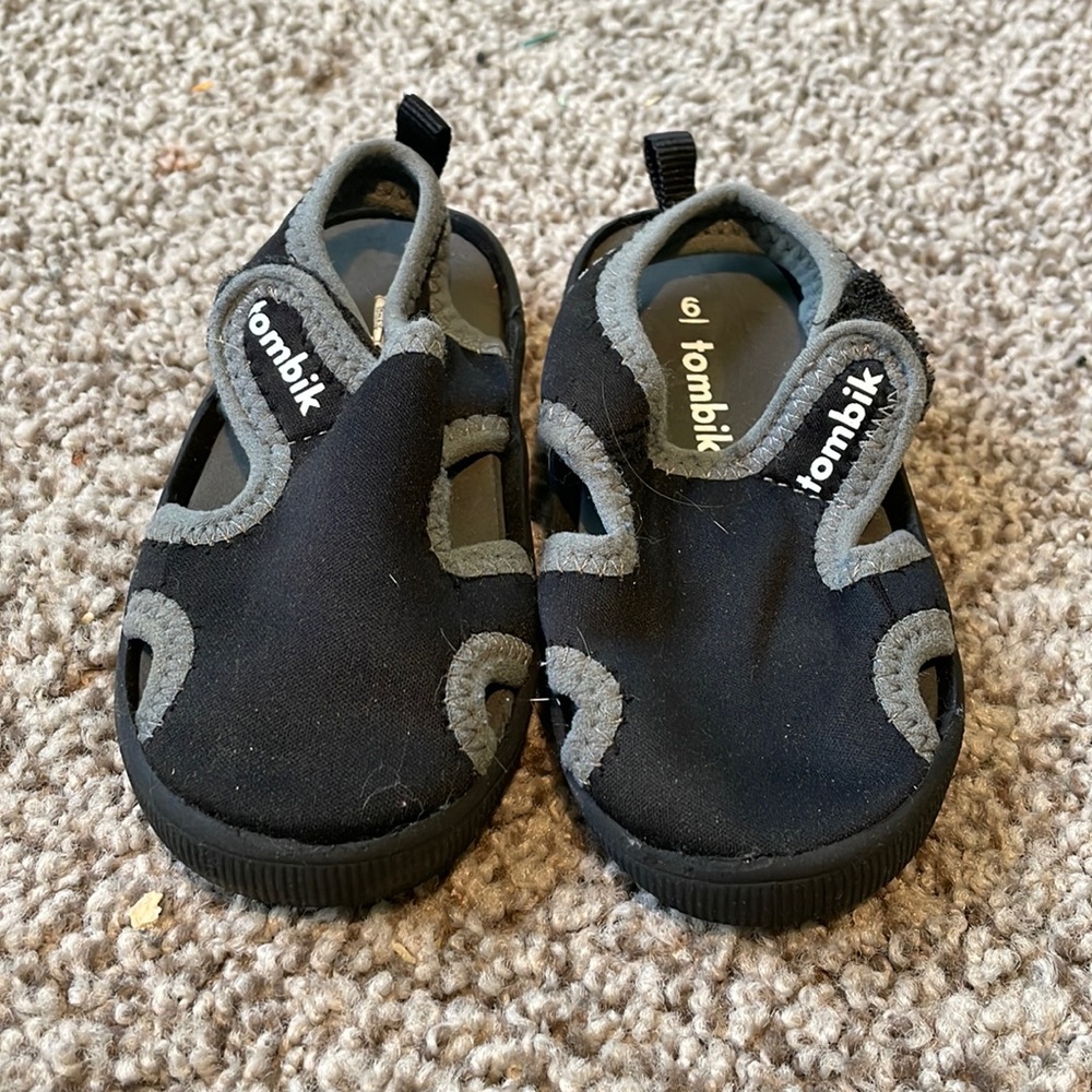 Baby/Walker Black Tombik Sandals/water shoes